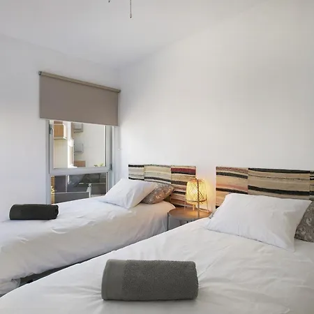 Martinez Duplex Apartment *