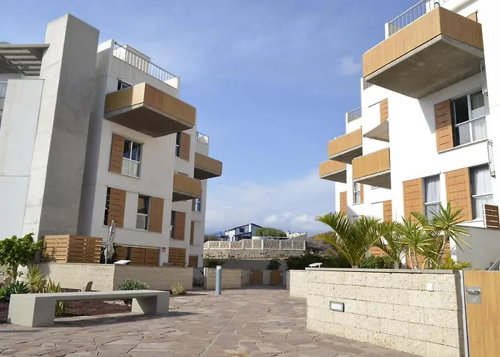 Martinez Duplex アパート